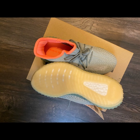 Adidas Yeezy Boost 350 Desert Sage Kids 2Y - Picture 4 of 5